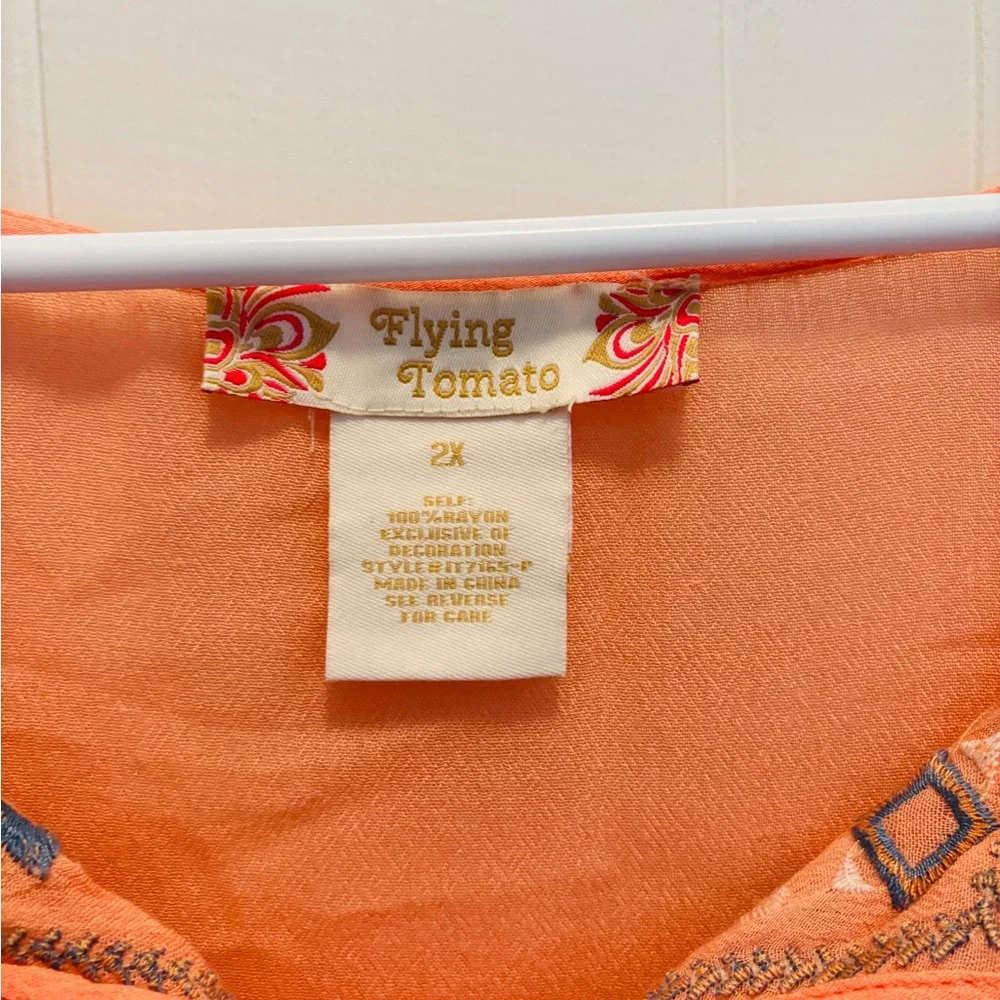 Top - Picture 2 of 3